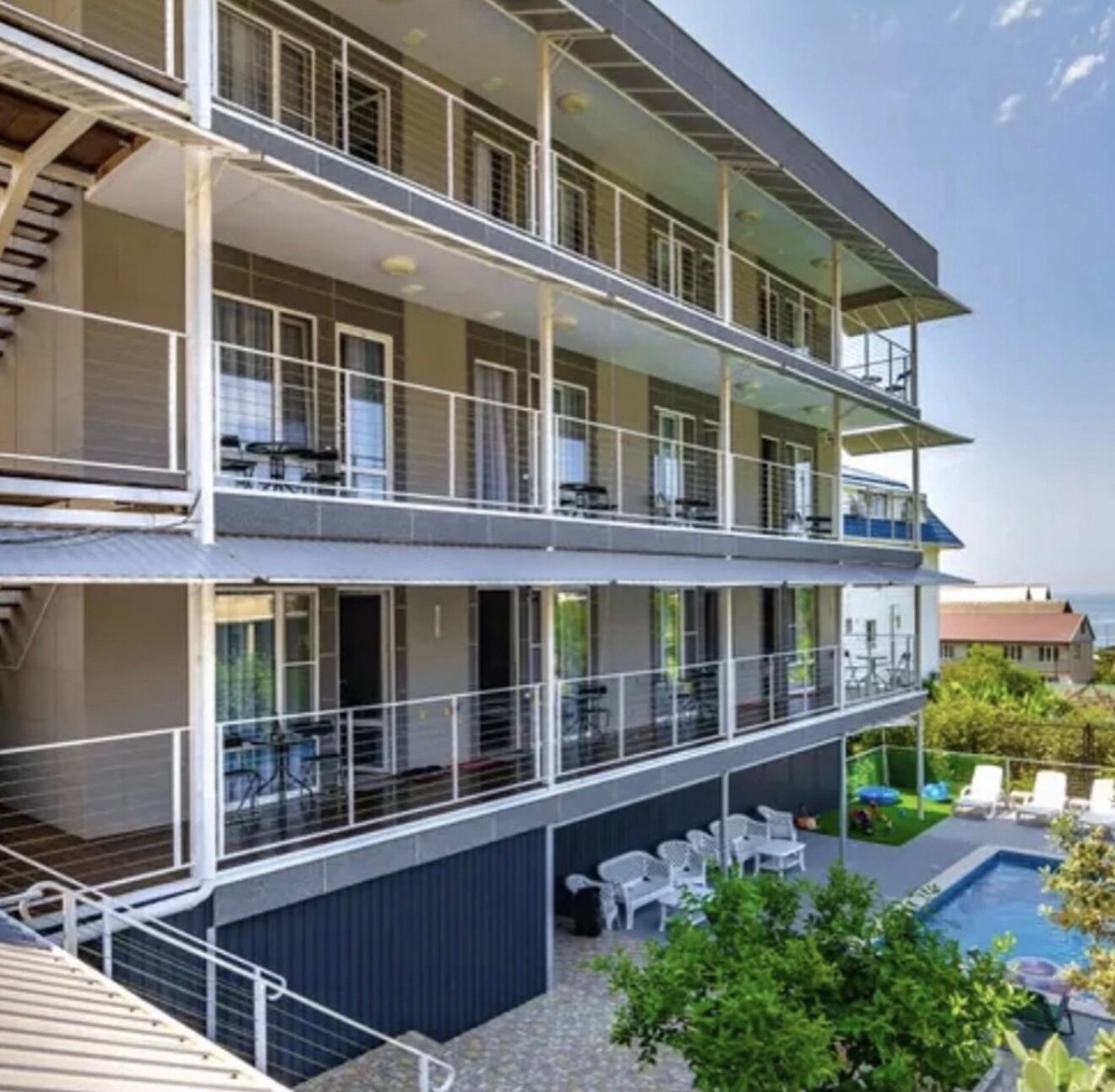 Фото отеля 1