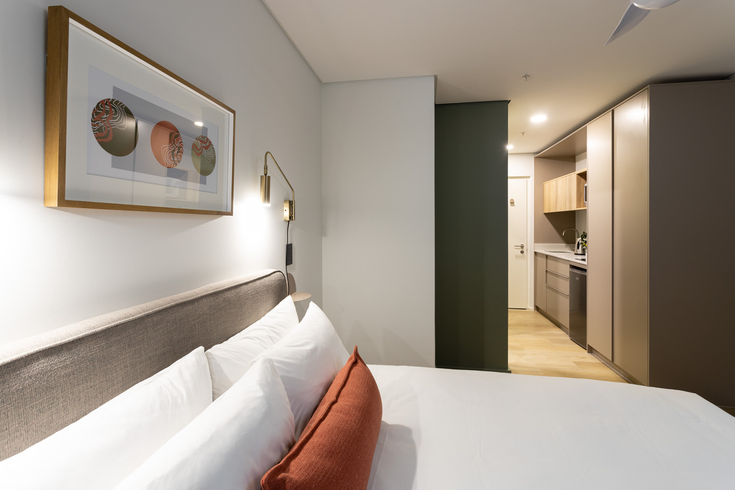Фото Habitat Aparthotel by Totalstay