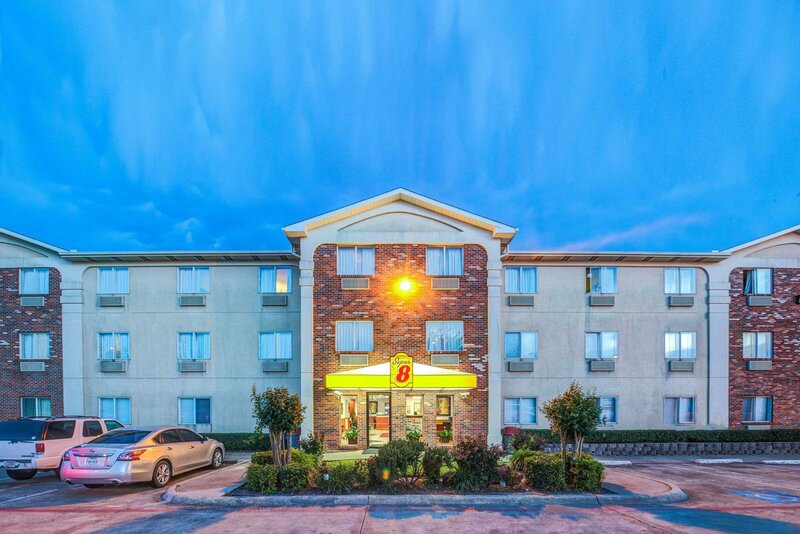 Гостиница Super 8 by Wyndham McKinney/Plano Area