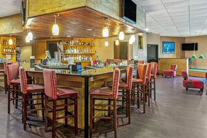 Гостиница La Quinta Inn & Suites by Wyndham Salisbury