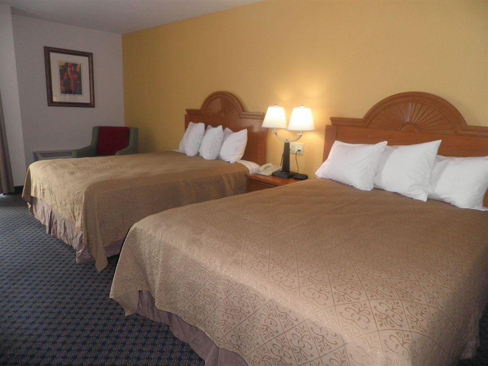 Фото Quality Inn Downtown Stuart