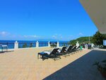 Manarra Seaview Resort