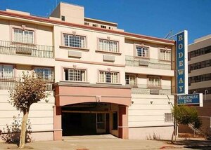 Гостиница Rodeway Inn Civic Center