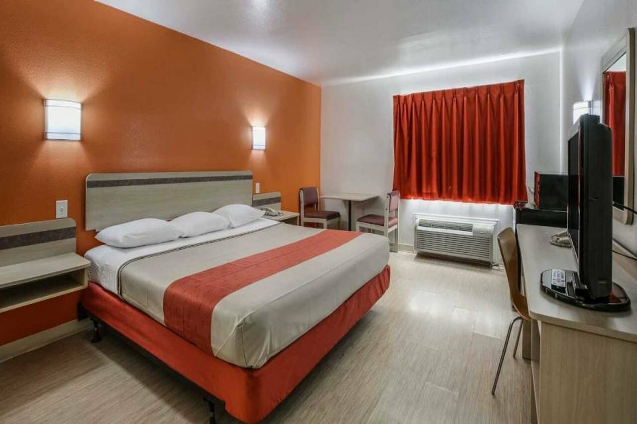 Фото Motel 6 Pasadena, Tx