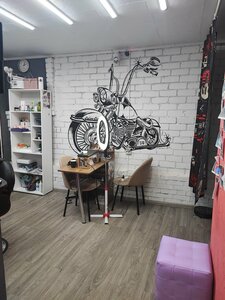 Garage (posyolok Agronom, Pervomayskiy pereulok, 9), beauty salon
