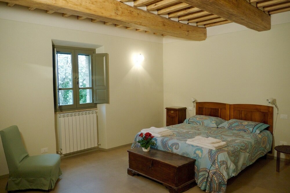 Фото Agriturismo Montelovesco