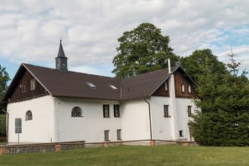 Фото Outline B& x26; B Jiricna