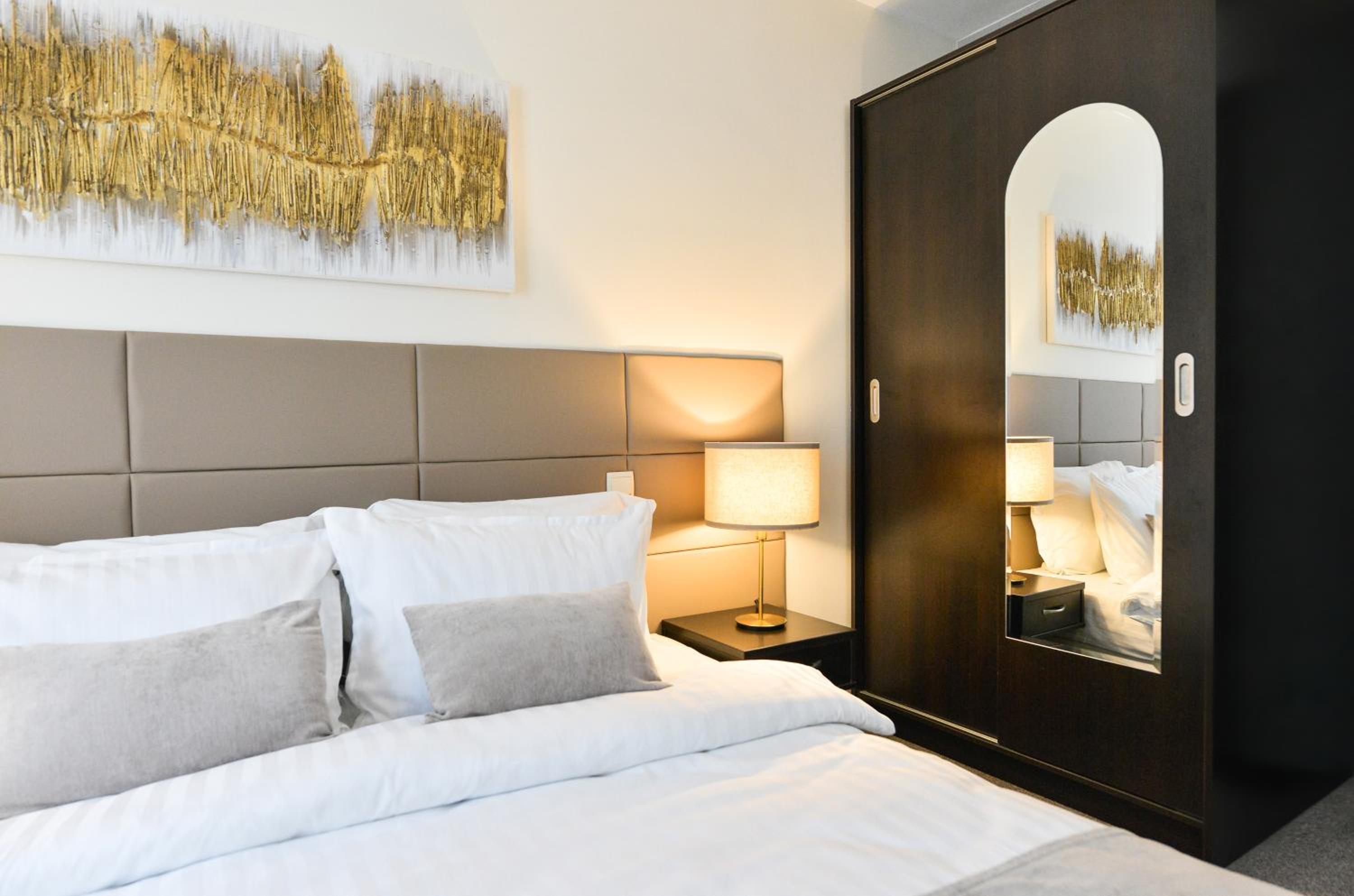 Фото Art Plaza Hotel