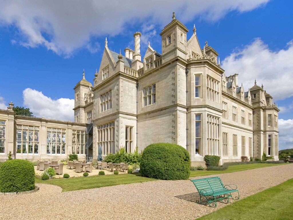Hotel Stoke Rochford Hall, Lincolnshire County, photo