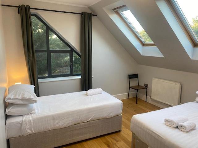 Фото Westciti Caroco Aparthotel