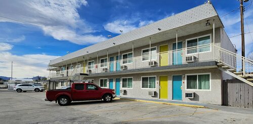 Гостиница Travel Inn & Suites в Риджкресте