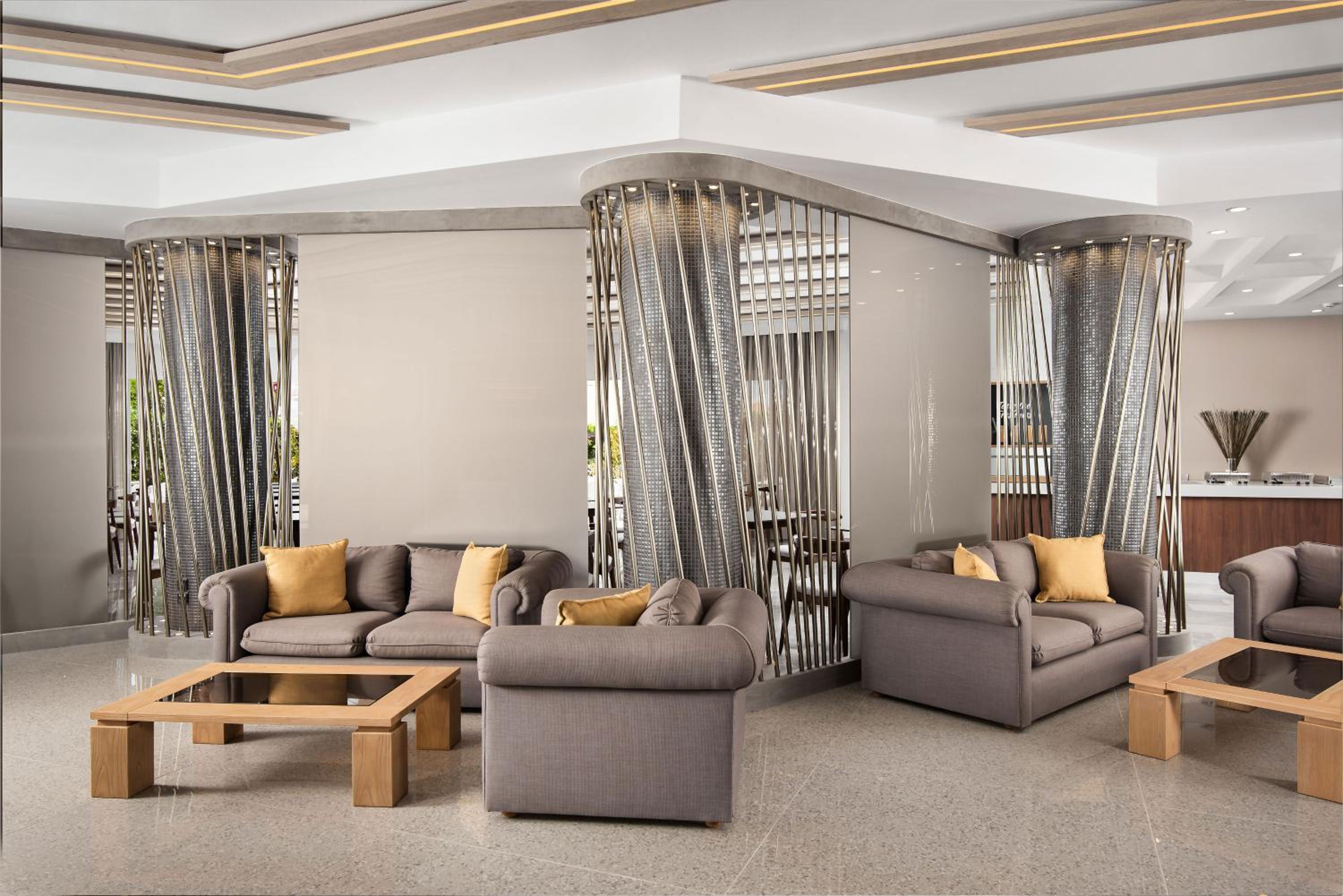 Фото Atlantica Amalthia Beach Hotel – Adults only