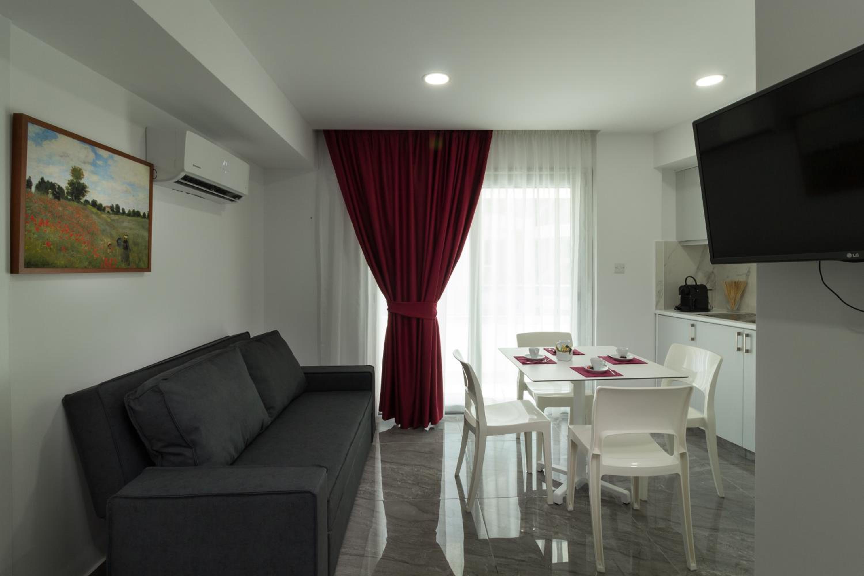 Фото Art & Wine Studios and Apts