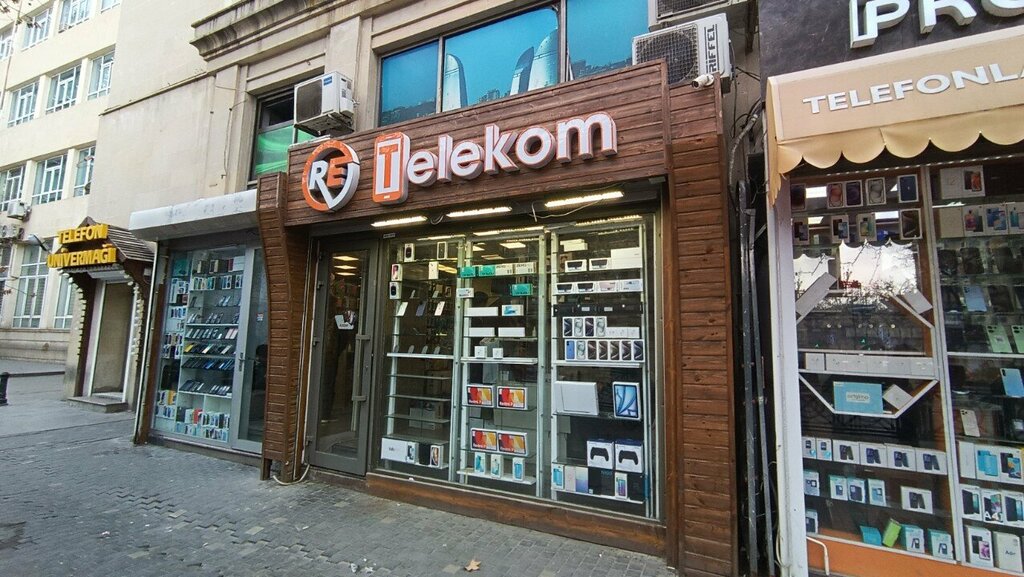 Items for mobile phones Re telekom, Baku, photo