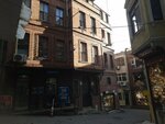 Karakas Business Center (Istanbul, Beyoglu, Emekyemez Neighborhood, Yolcuzade School Street, 2) ، مركز أعمال