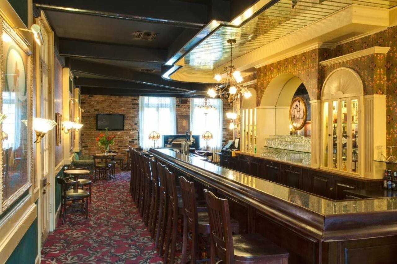 Фото Dauphine Orleans Hotel