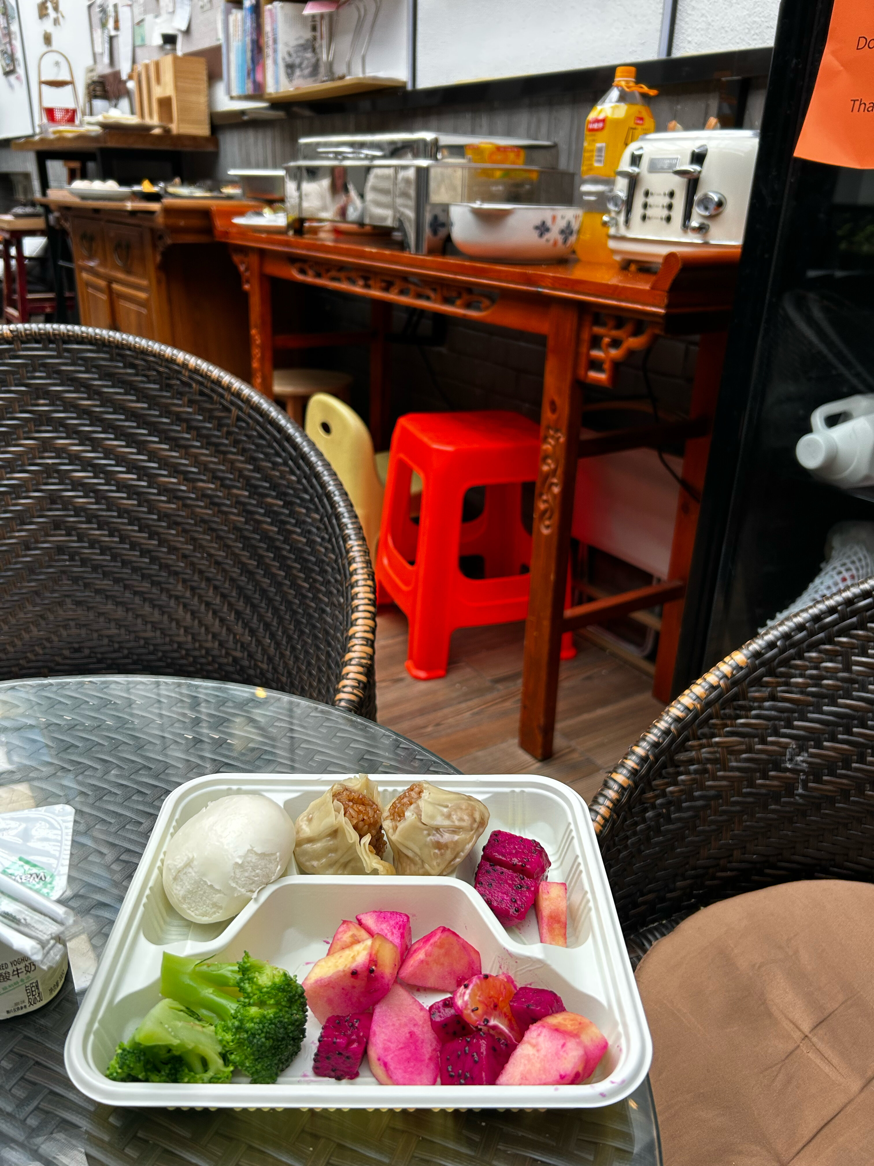 Фото East Sacred Hotel