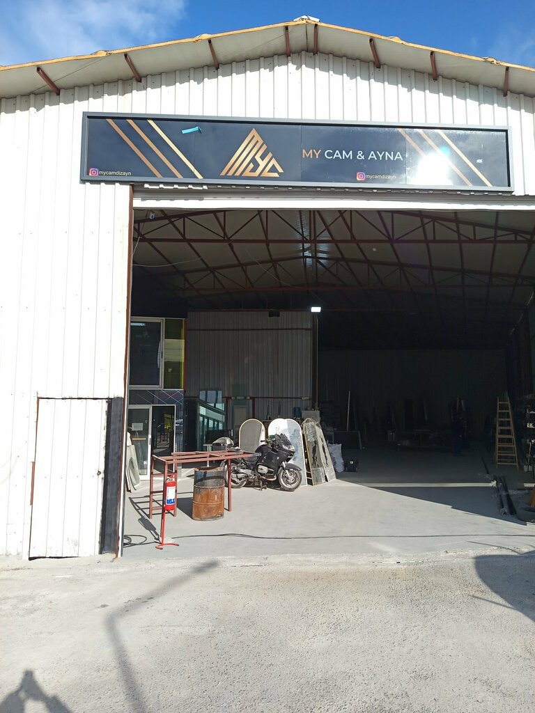 Glass workshop My Glass Mirror, Izmir, photo