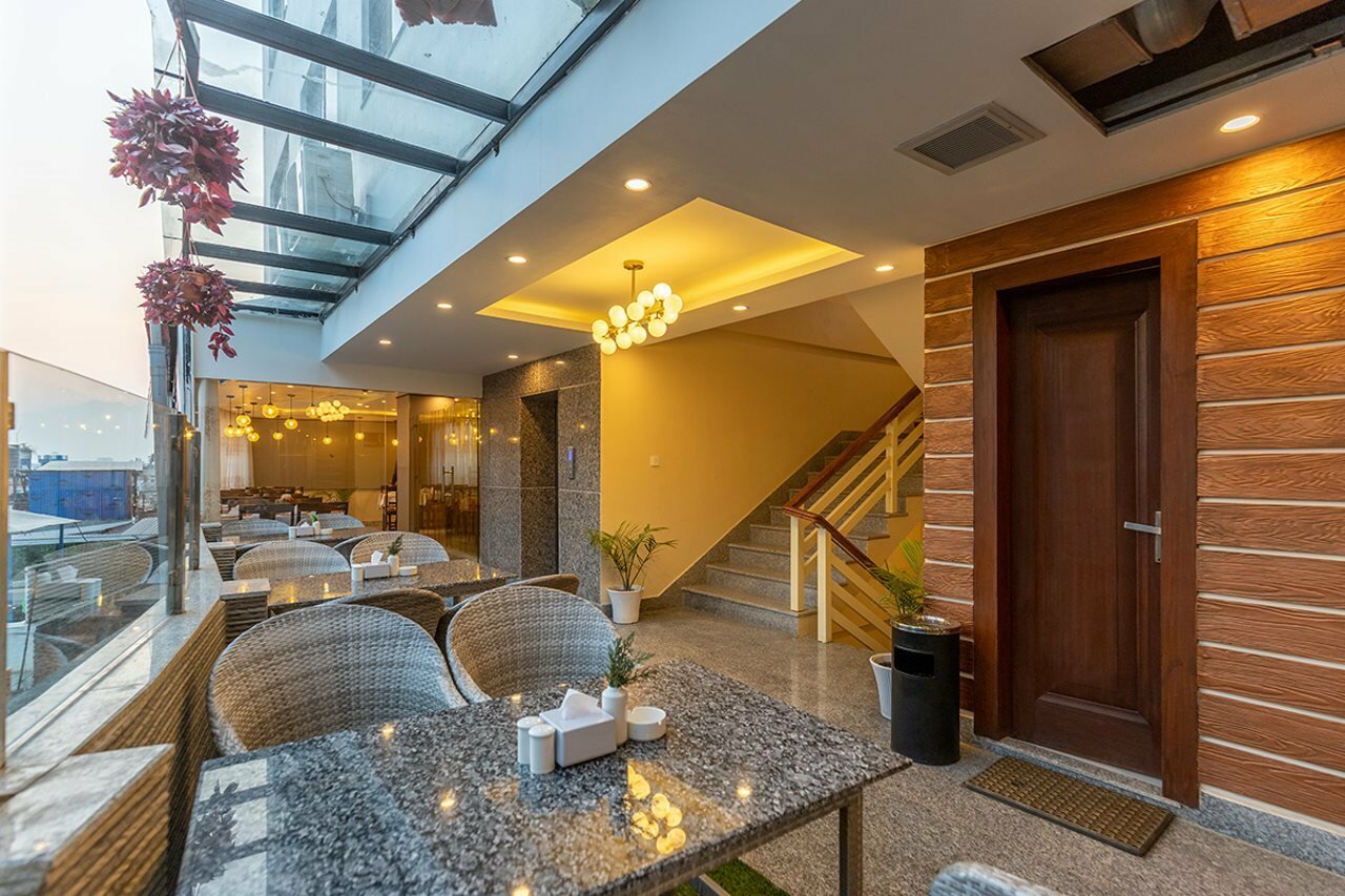 Фото Apex Business Hotel