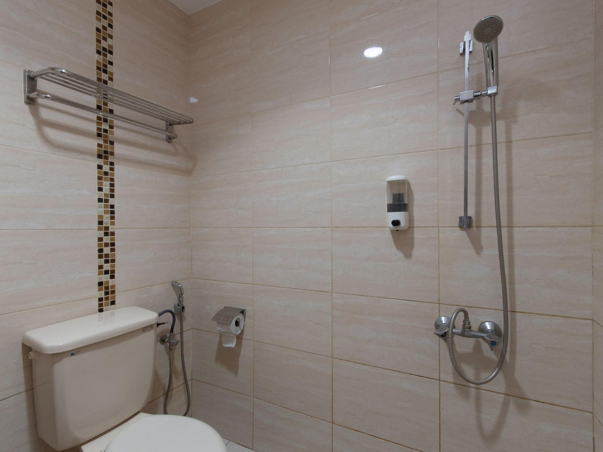 Фото Super Oyo 89300 Zen Garden Resort