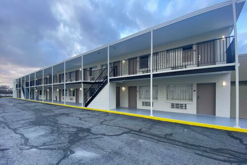 Гостиница Econo Lodge Airport в Норфолке