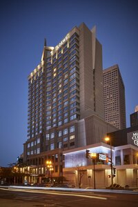 Гостиница Loews Minneapolis Hotel в Миннеаполисе