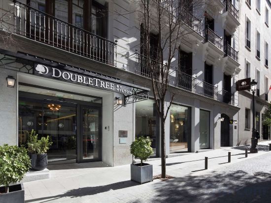 Фото DoubleTree by Hilton Madrid - Prado