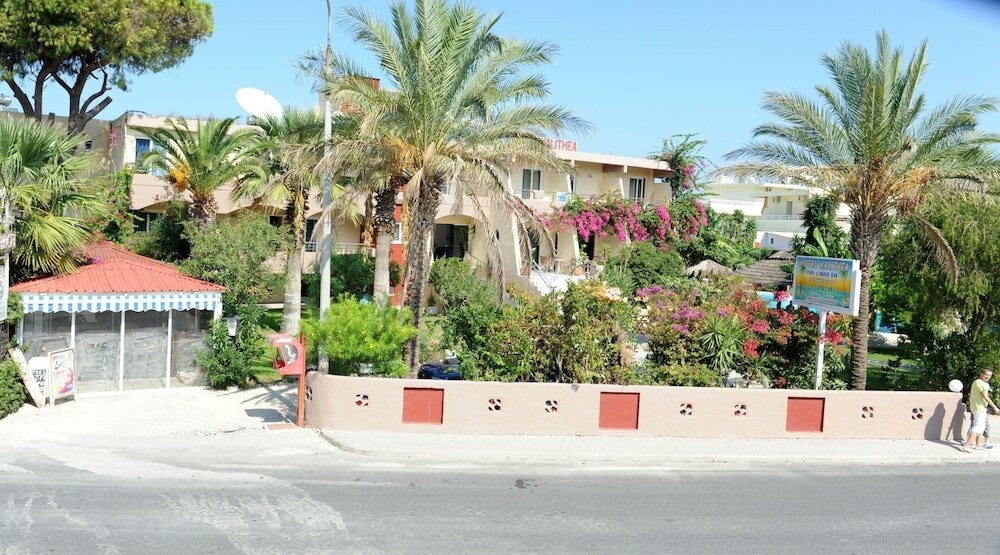 Фото Hotel Kalithea