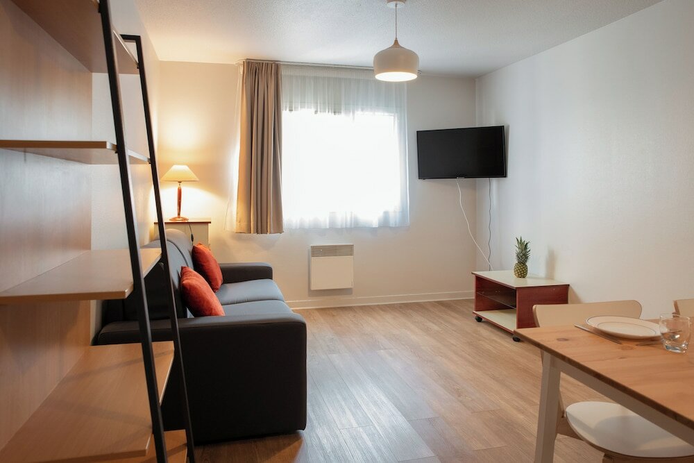 Фото Terres de France - Appart-Hotel - Brest