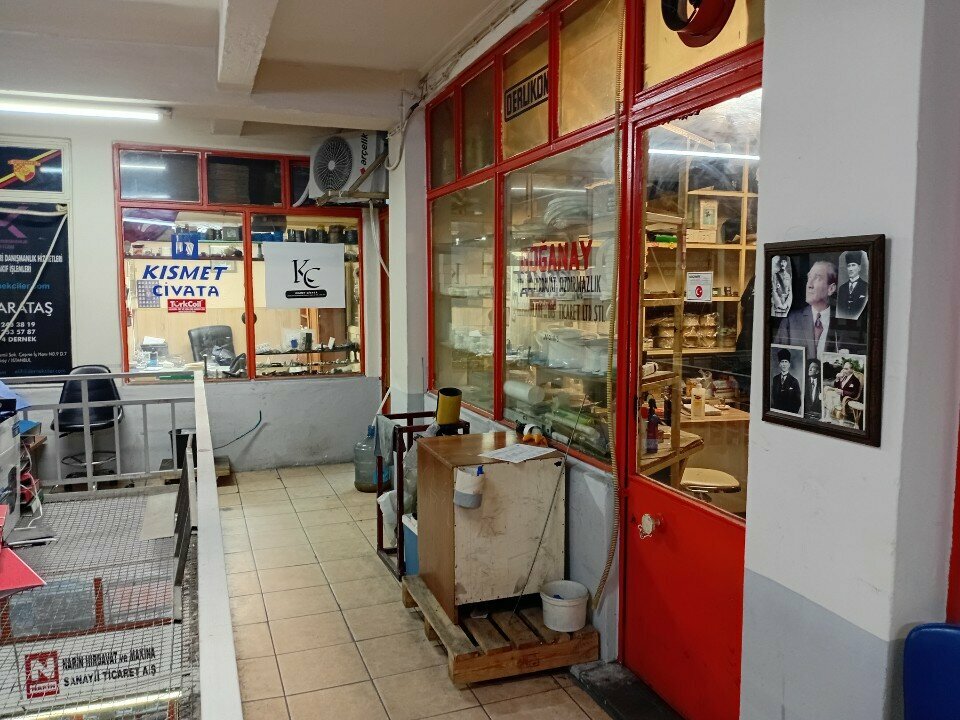 Hardware store Dogan Hirdavat, Istanbul, photo