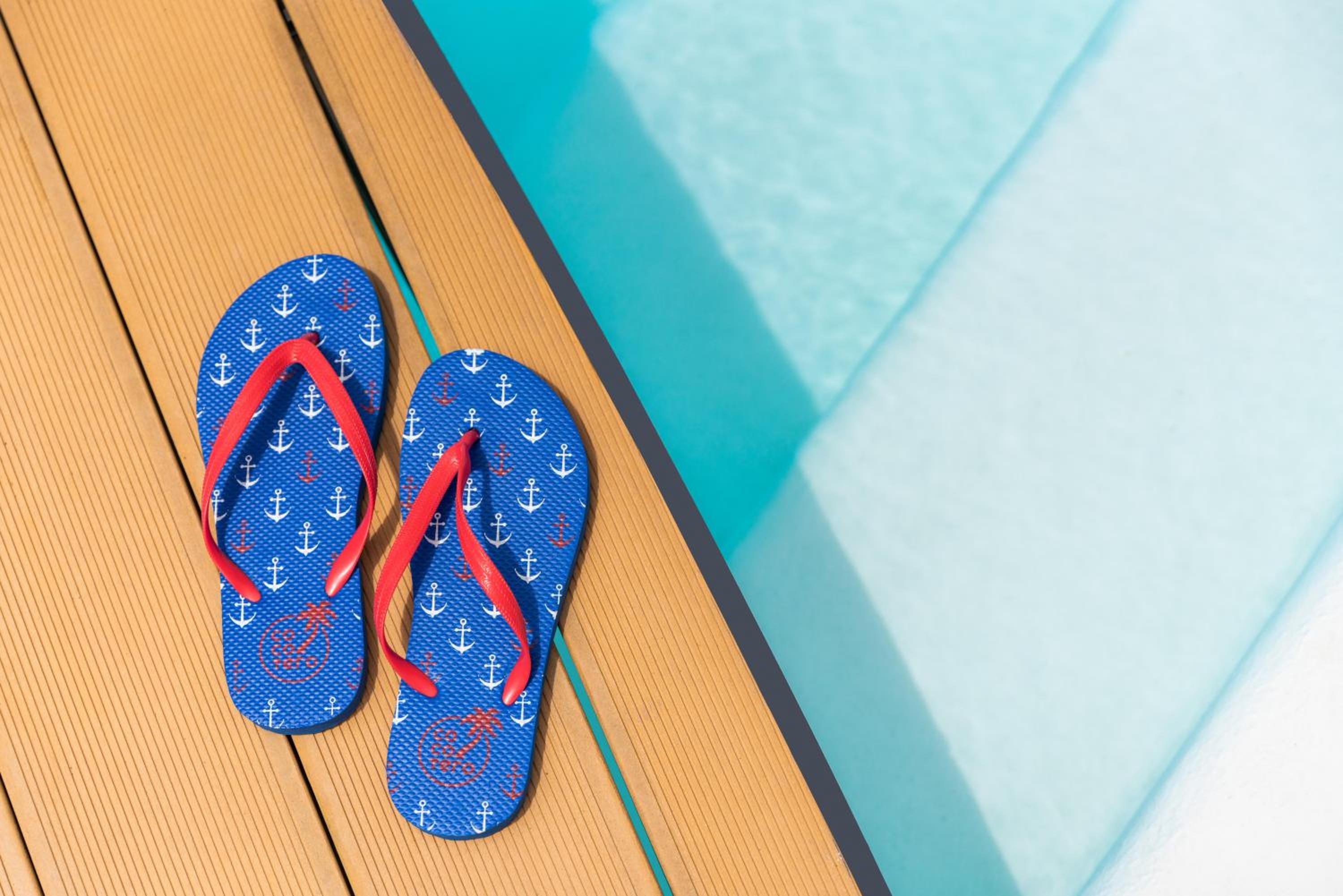 Фото Marina Bayview - Adults Only