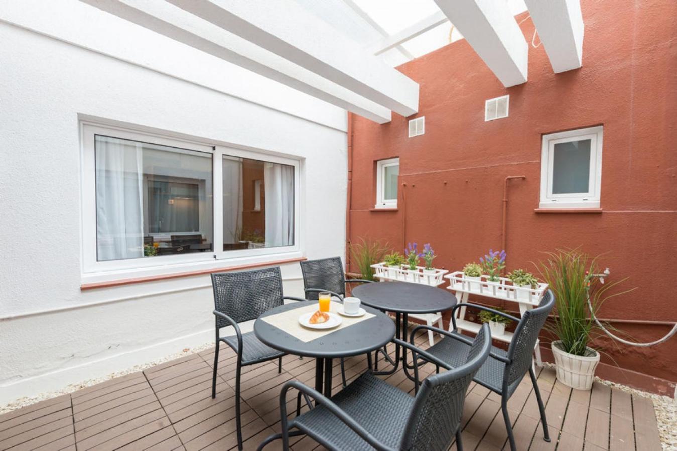 Фото Senator Barcelona Apartments