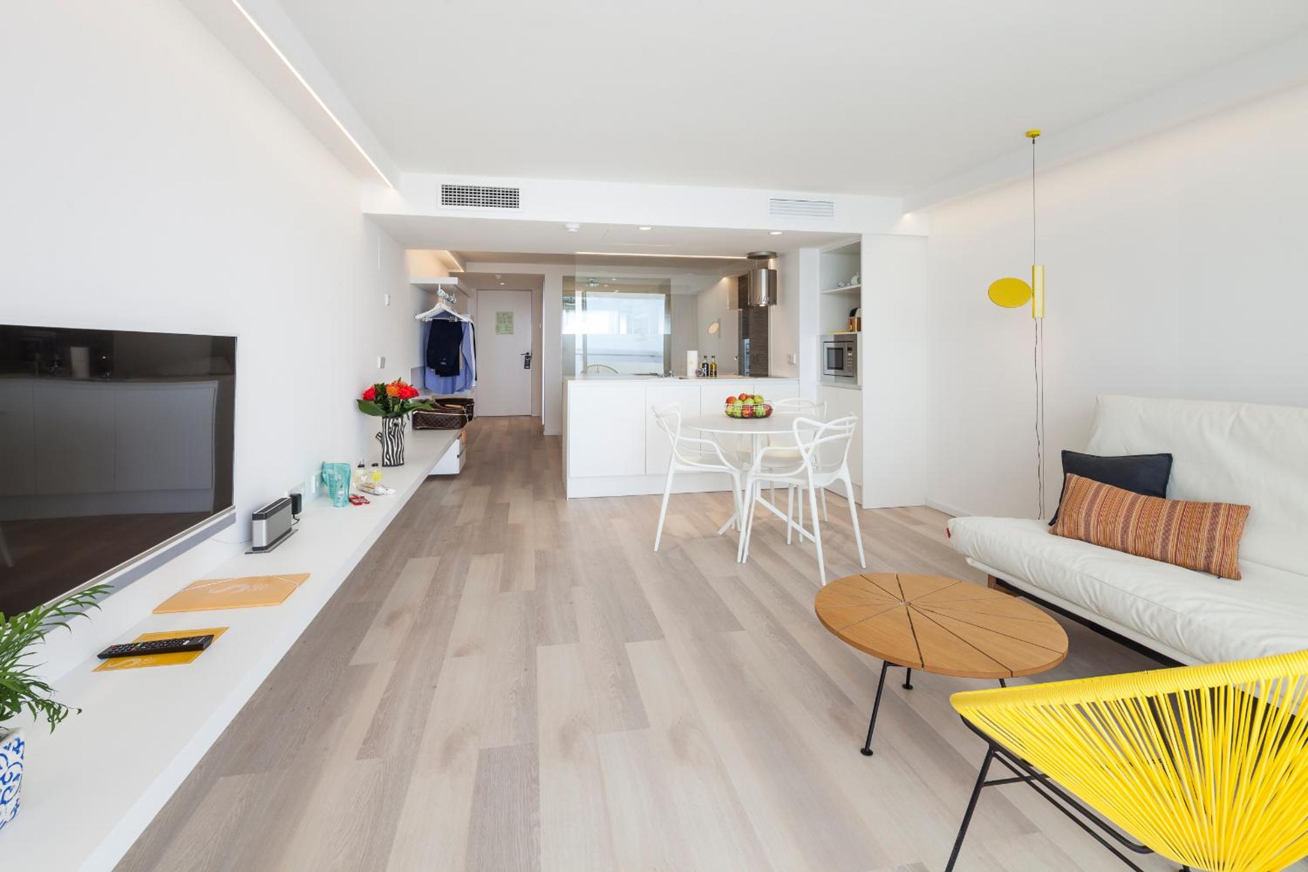 Фото Sud Ibiza Suites