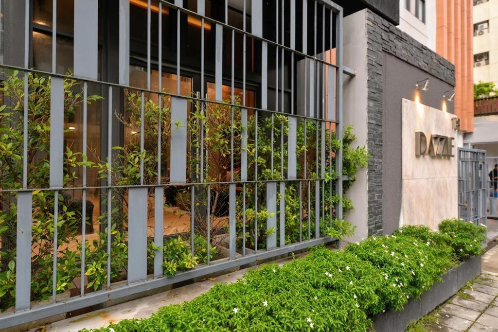 Фото Dazzle Residence