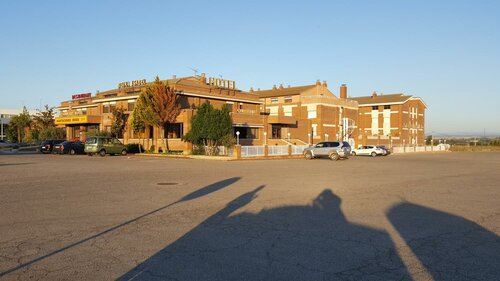 Гостиница Hotel Reina Isabel в Лериде