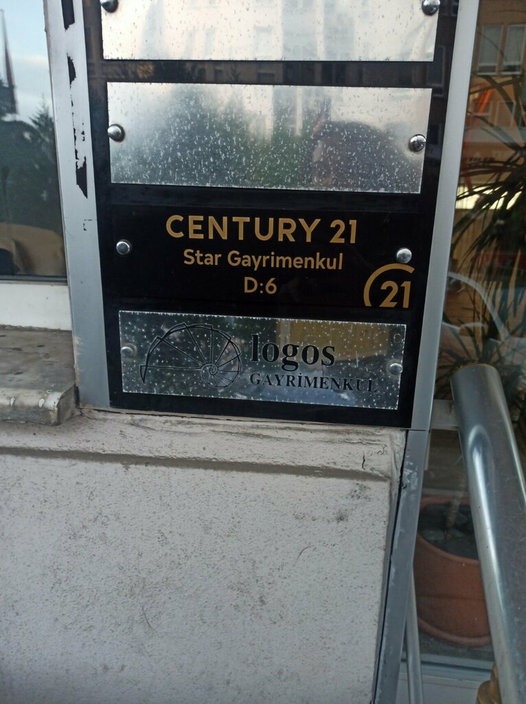 Sale and lease of commercial real estate Logos Gayrimenkul, Istanbul, photo