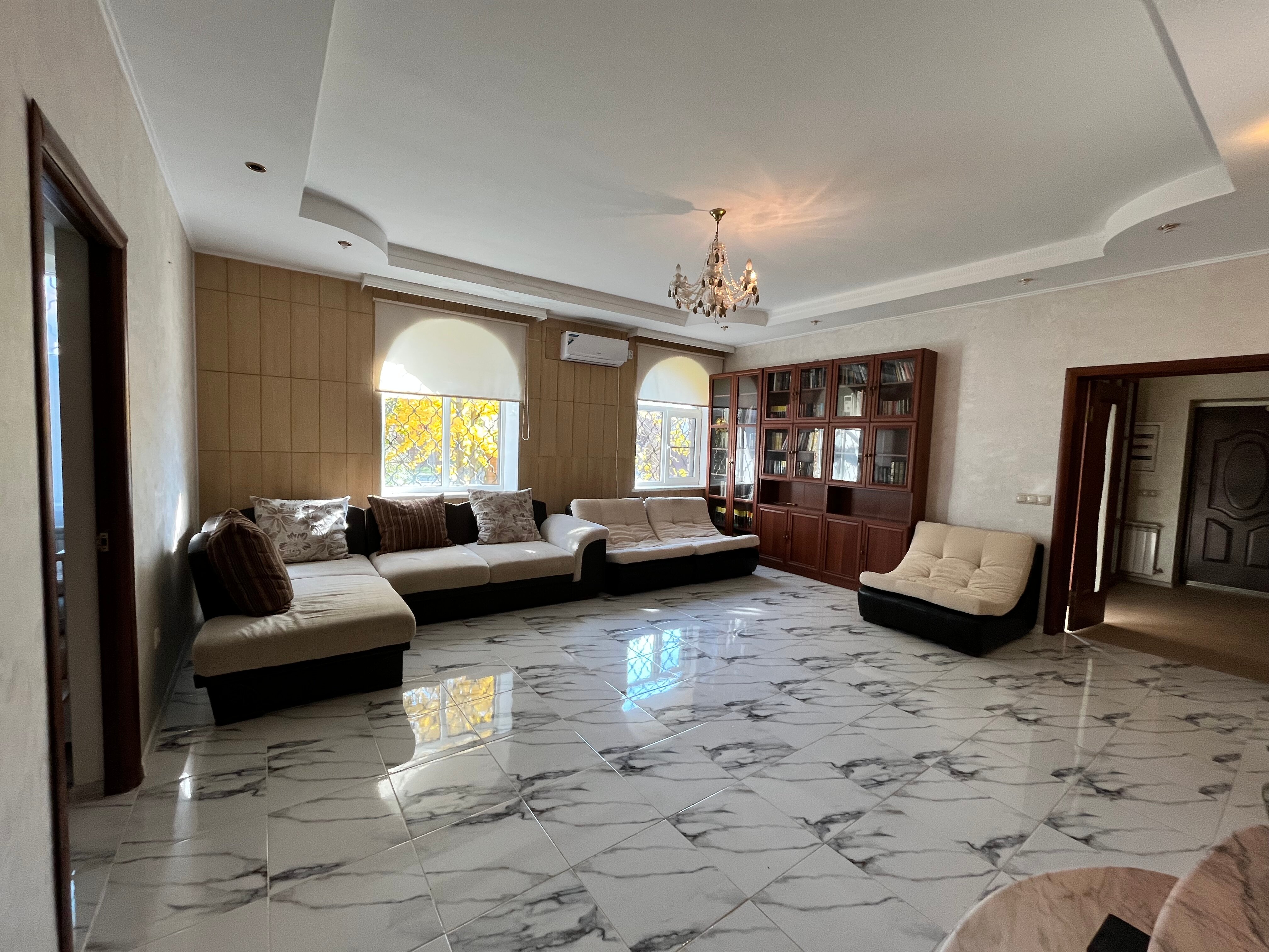 Фото Замок у реки