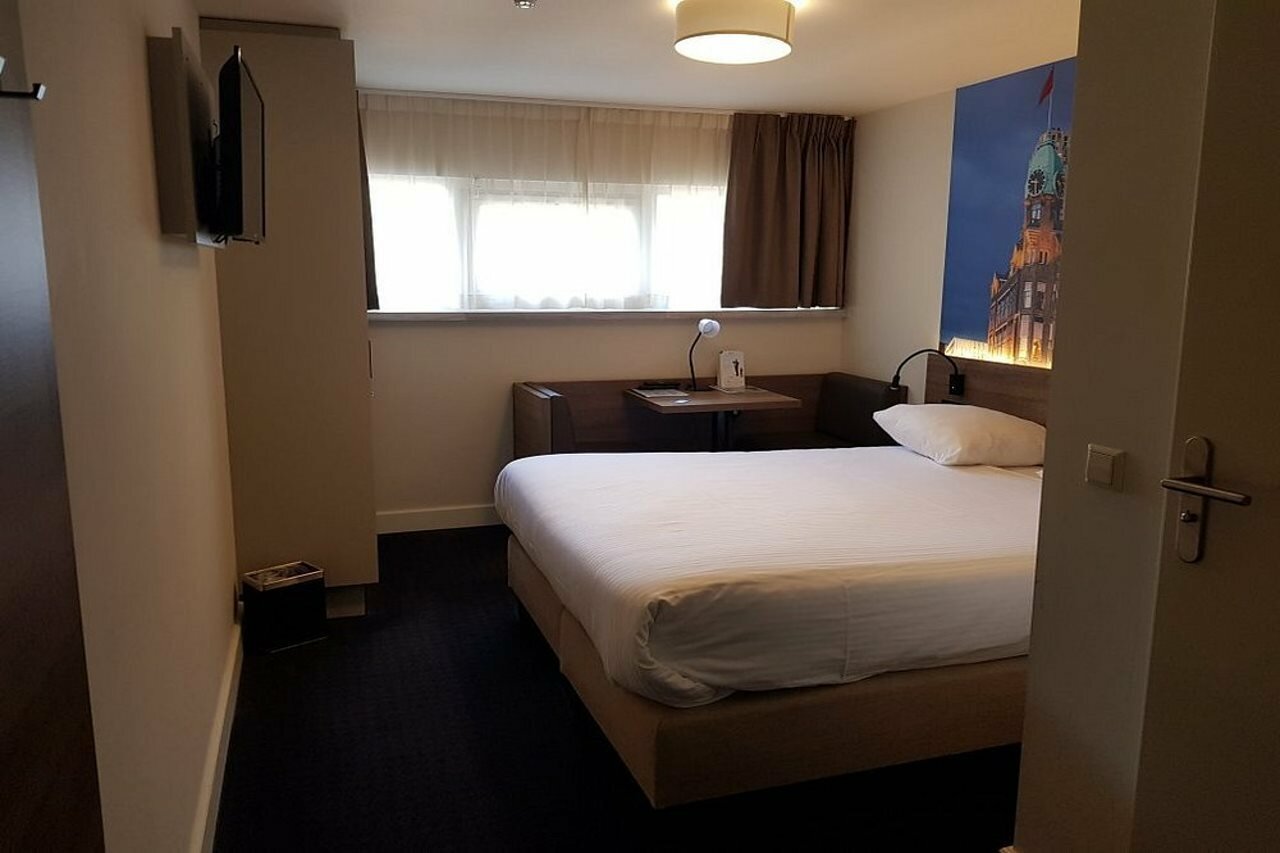 Фото Rotterdam Teleport Hotel