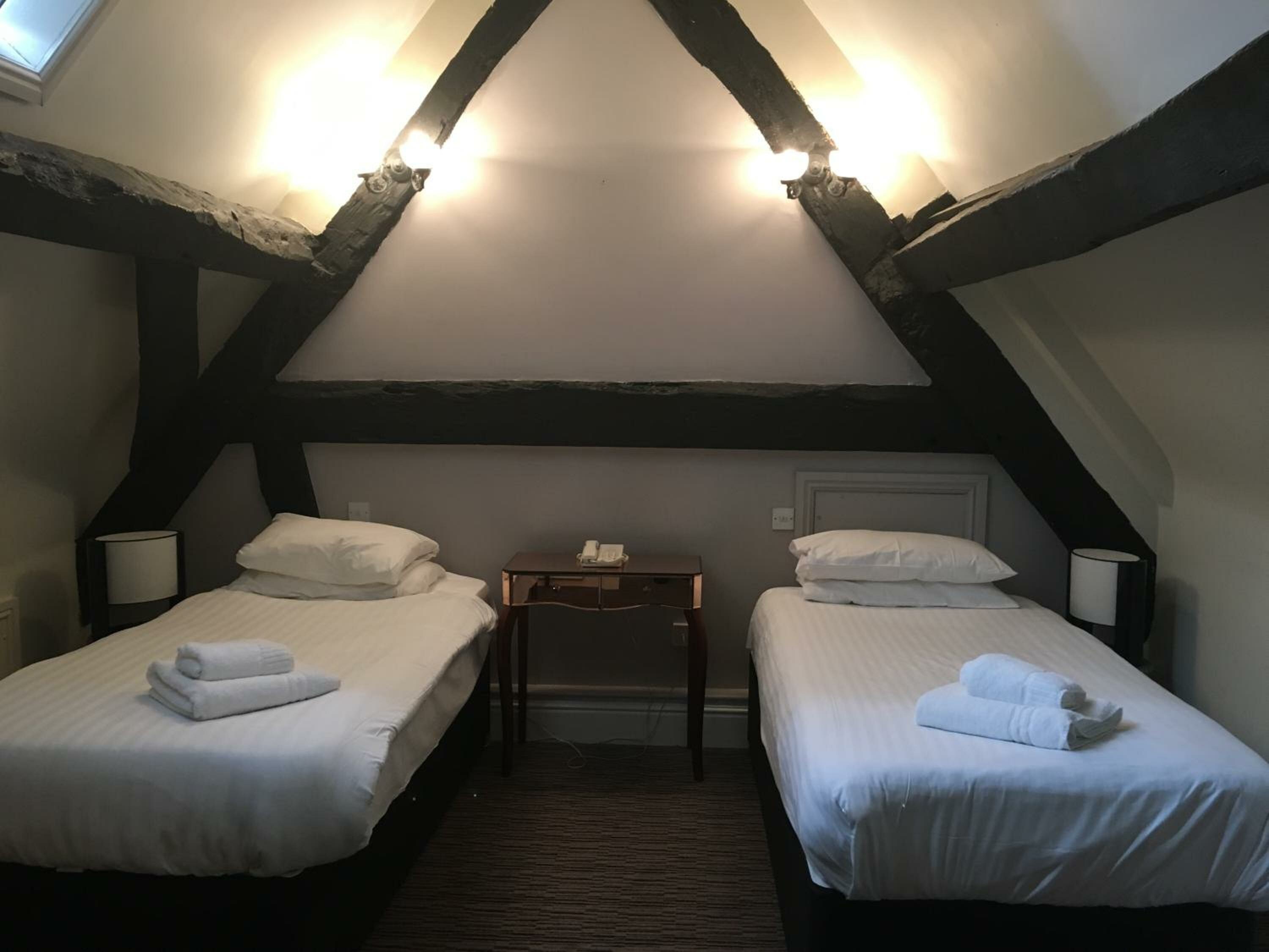 Фото Risley Hall Hotel