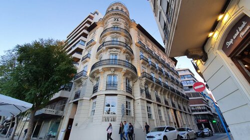 Emlak ofisi EspanaBest, Alicante, foto