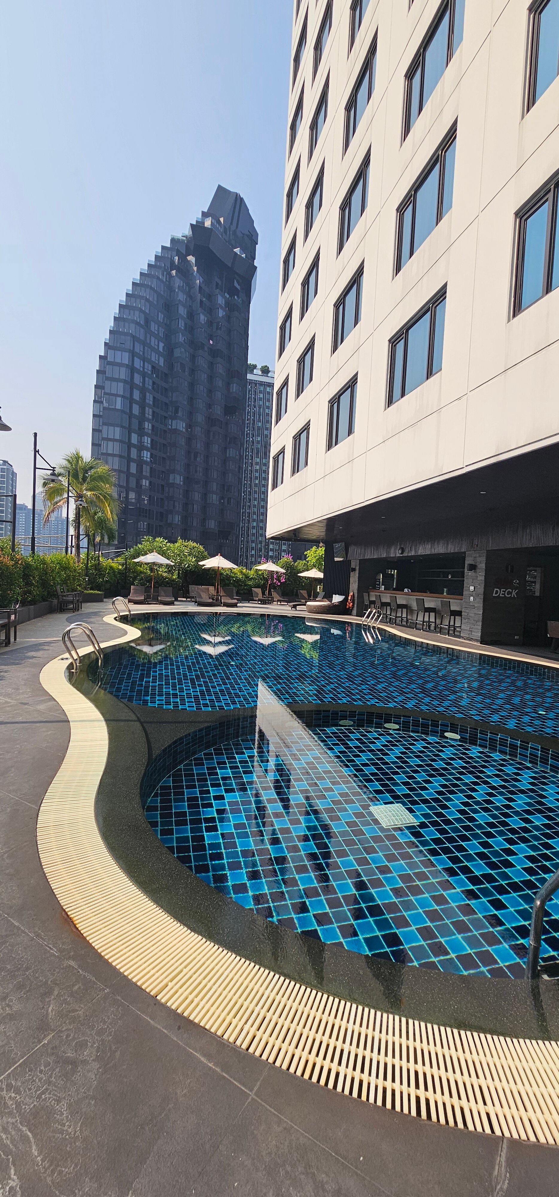 Фото Avani Ratchada Bangkok Hotel