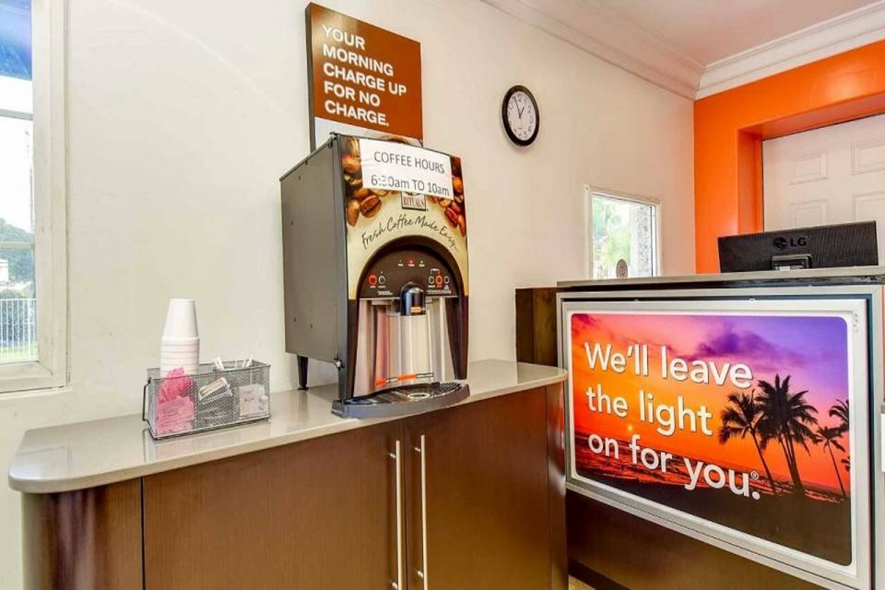 Фото Motel 6 Garden Grove