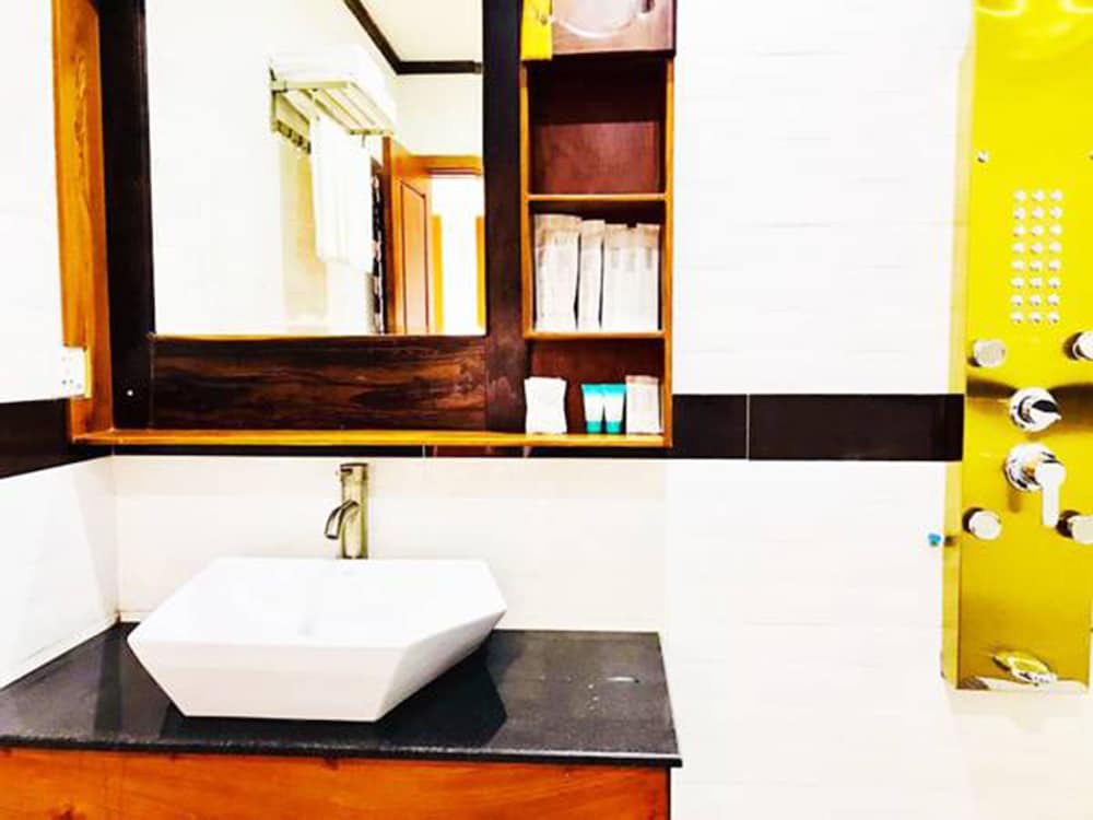 Фото Hello Cambodia Boutique