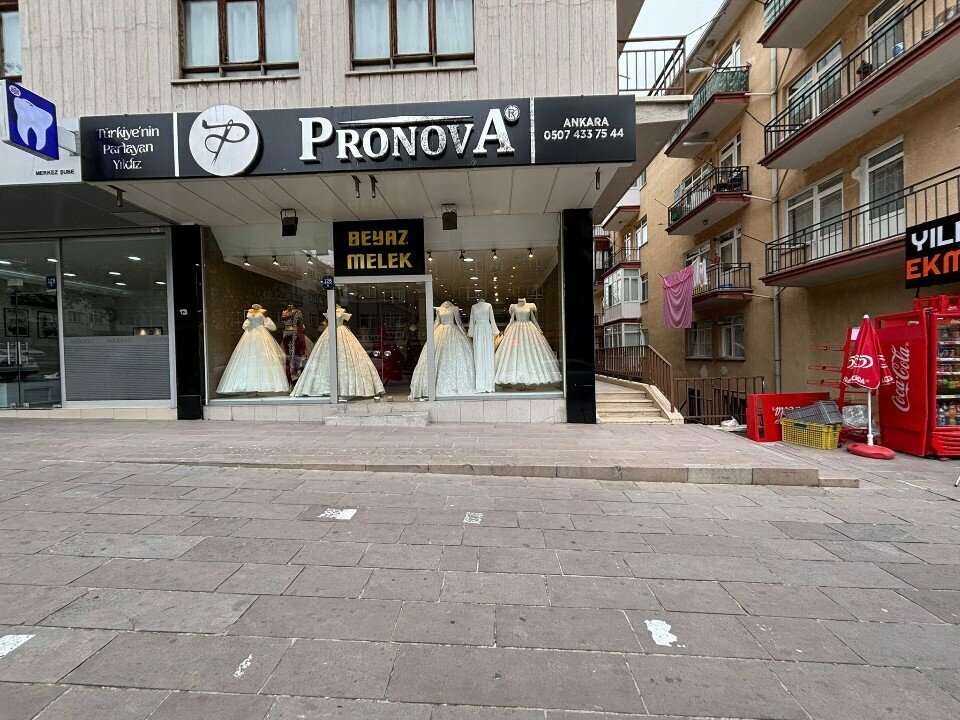 Fashion house Beyaz melekler moda evi, Ankara, photo