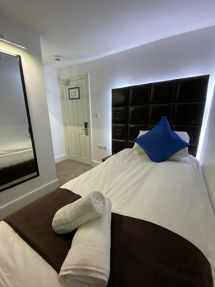 Фото The Charles Hotel