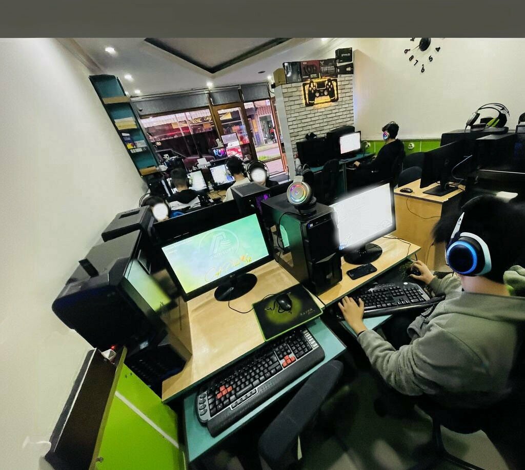 Internet cafe Online Internet Cafe, Kozlu, photo