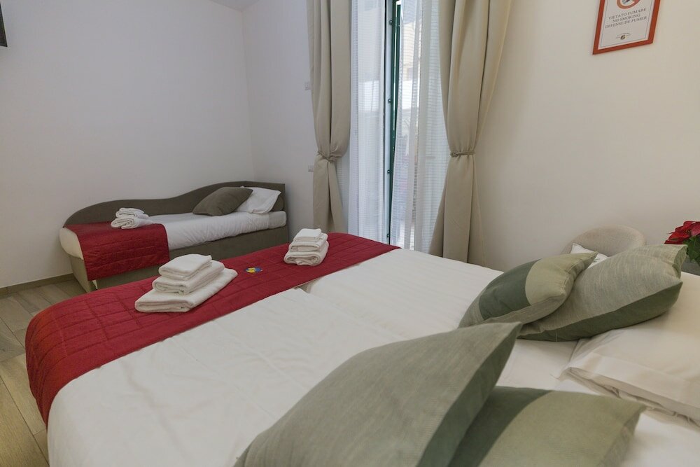 Фото Flatinrome Trastevere Deluxe Rooms