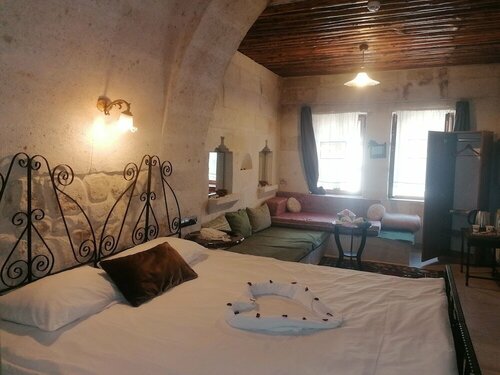 Гостиница El Puente Cave Hotel в Ургюпе