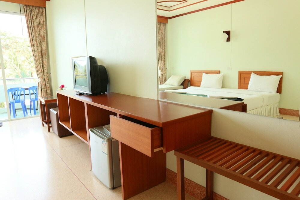 Фото Mam Kai Bae Beach Resort