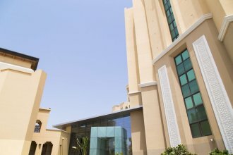 Фото Traders Hotel, Qaryat Al Beri, Abu Dhabi